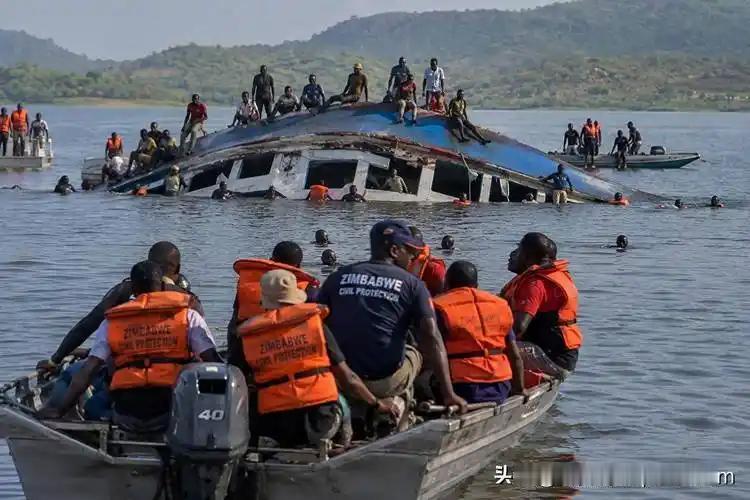津巴布韦船只倾覆已致80人死亡，还有几个数字令人震惊和揪心。

当地时间8月16