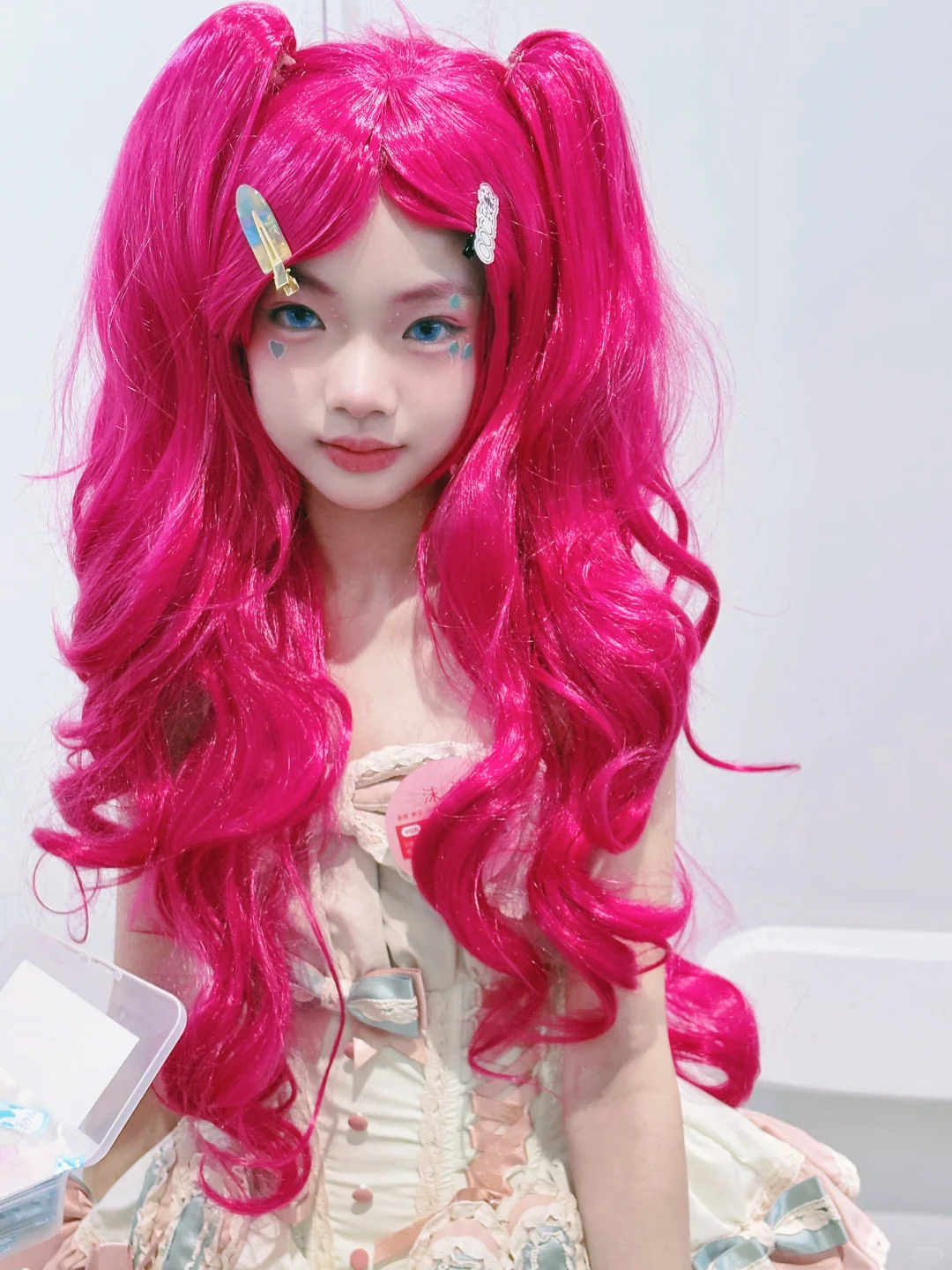 这个女孩像动漫人物唉