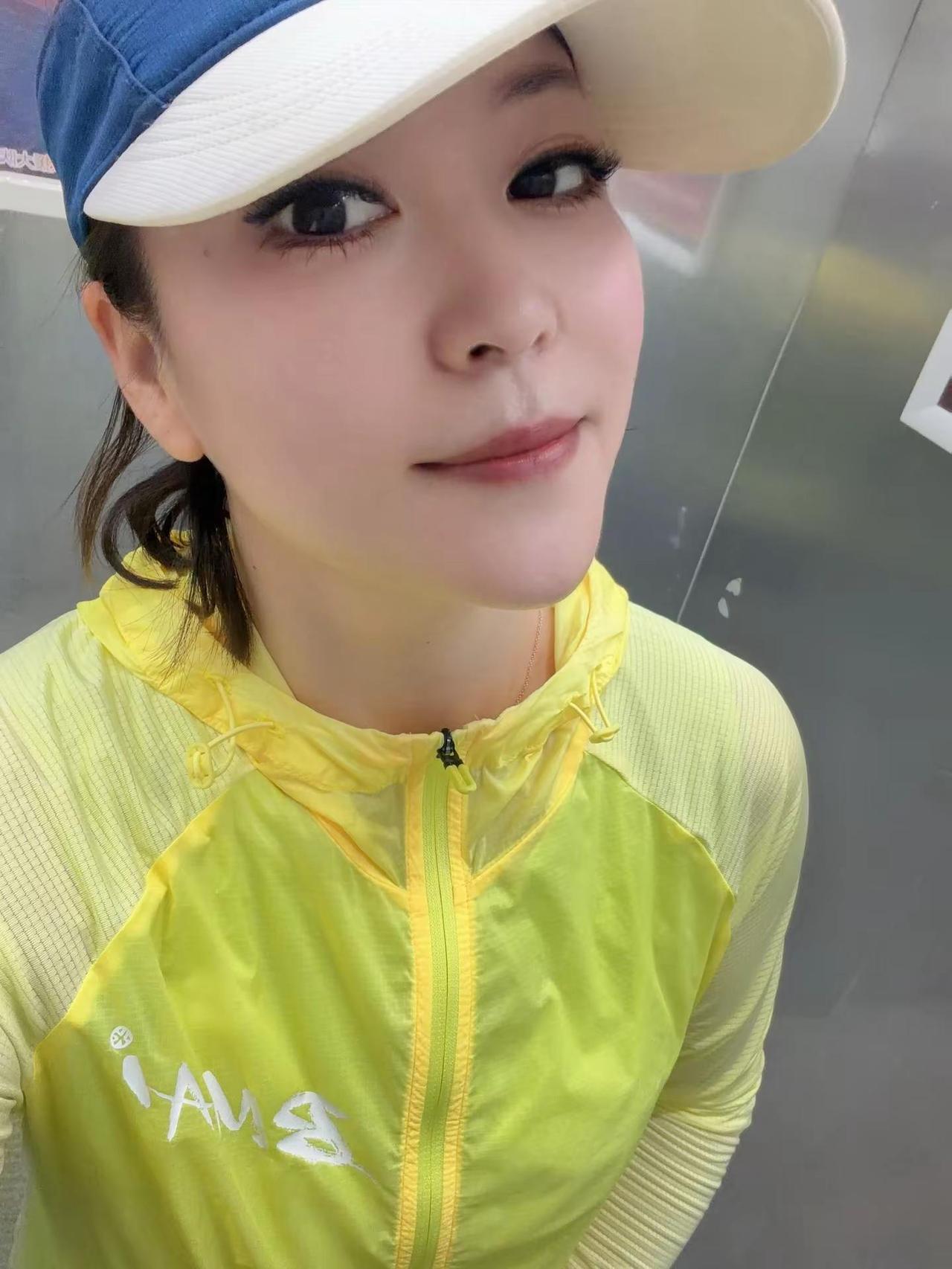 10公里✅用时56配速5.37心率148没计划，没团队，主打一个随性跑