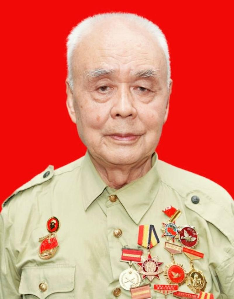 上甘岭一战，16岁的小战士忽然尿急，没想到就是这么一泡尿，却救下了很多人，还立下