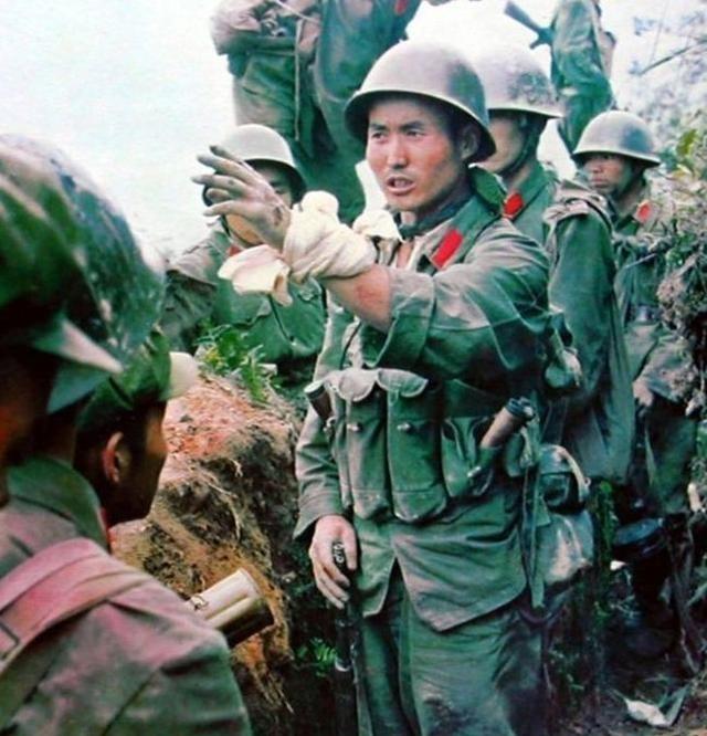 1985年我们部队在老山轮战，牺牲了348名战友，受伤的1100多人。子弹、弹片