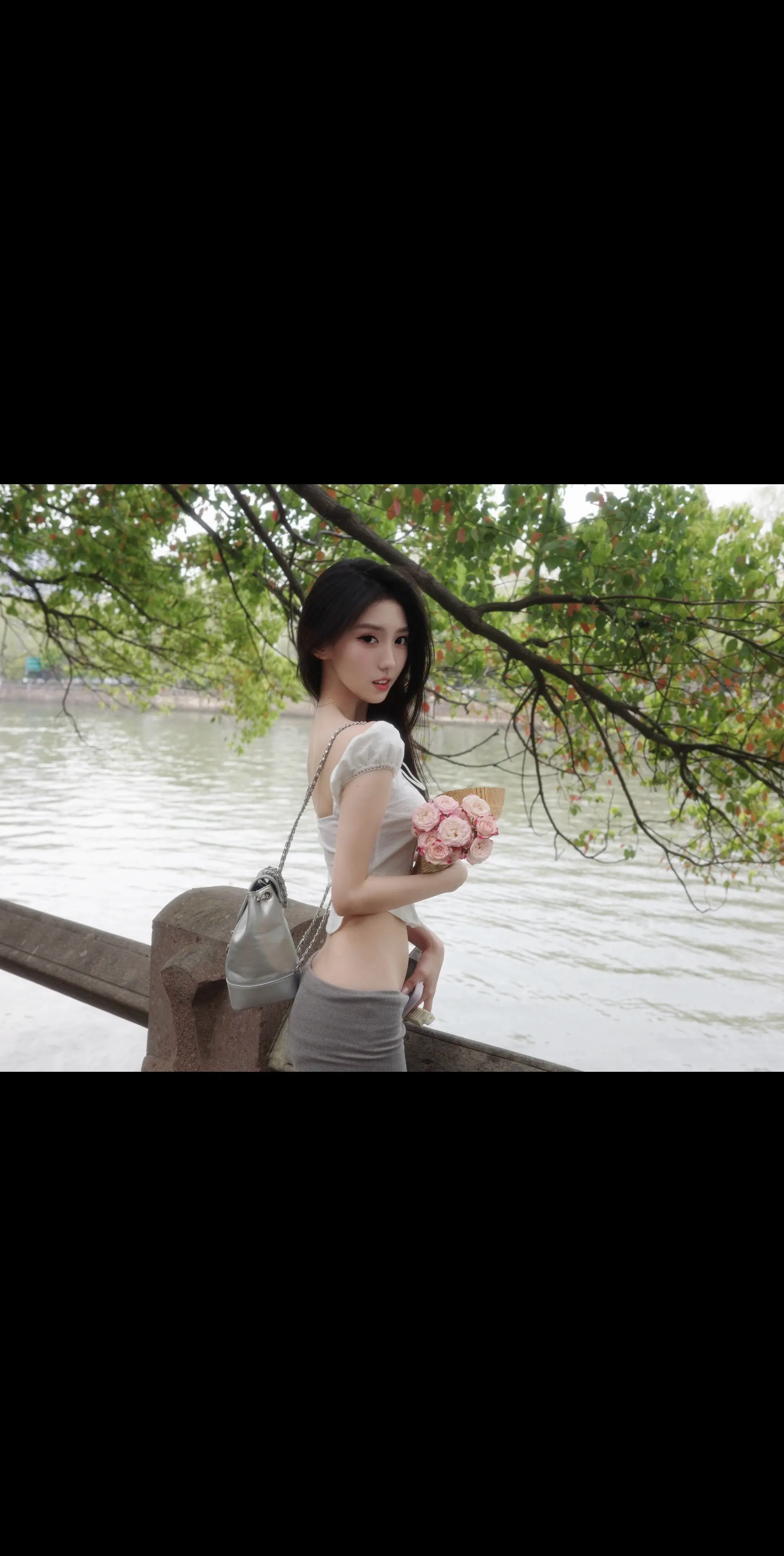 爱一个人的话 怎么能舍得不说出来