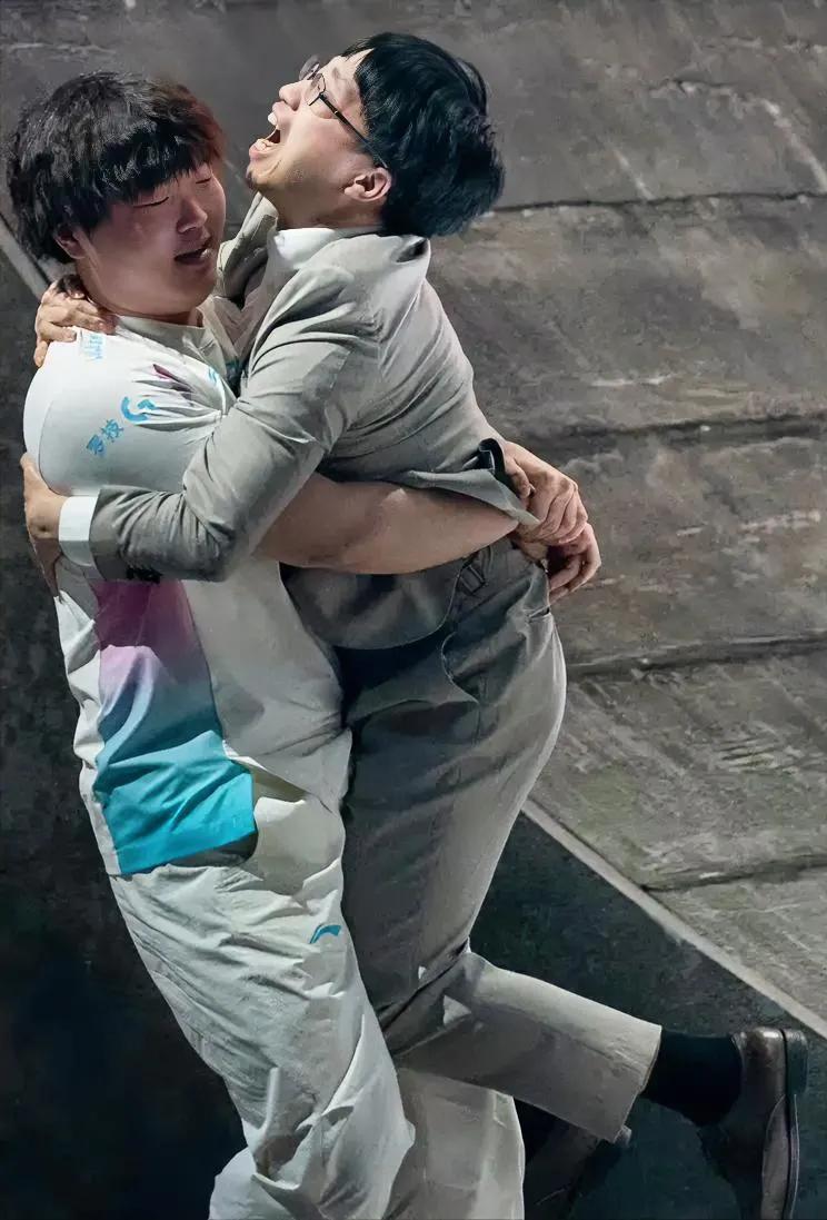 全韩班不行，全华班不行，还是要3+2，恭喜JDG获得2023年MSI冠军。

四