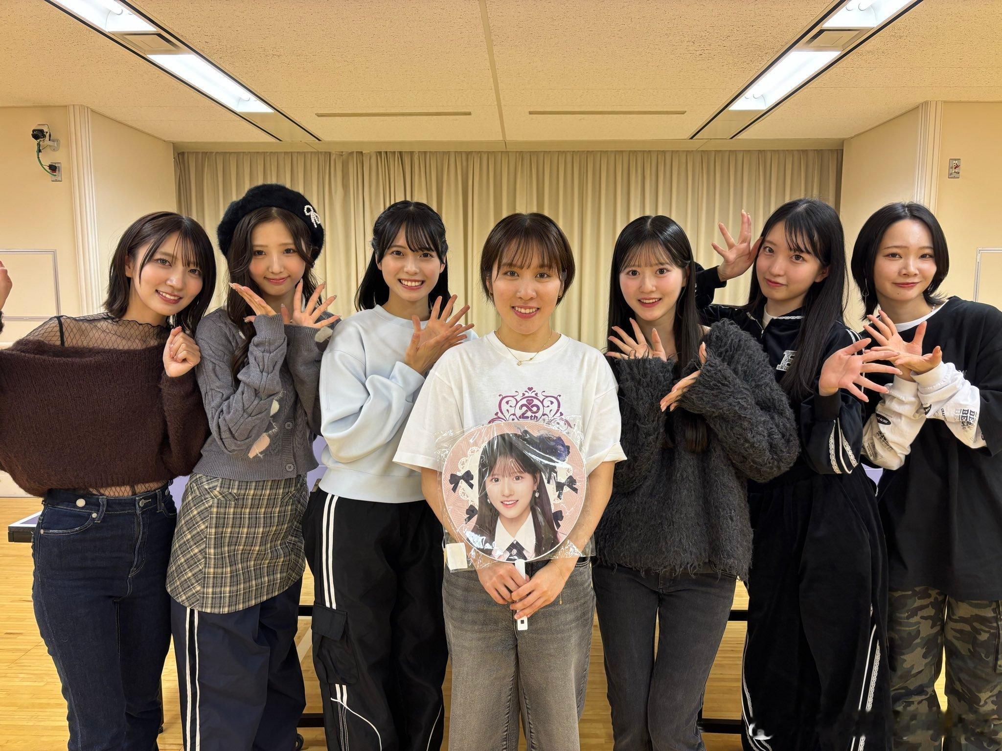 平野美宇：我又一次和 AKB48 的各位成员在 YouTube 上进行了合作 ✨