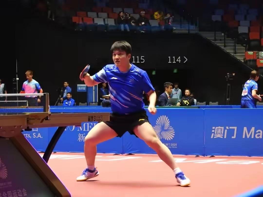 樊振东，今天继续加油[烟花][烟花][烟花]
全运会男单1/4决赛
樊振东对阵孙
