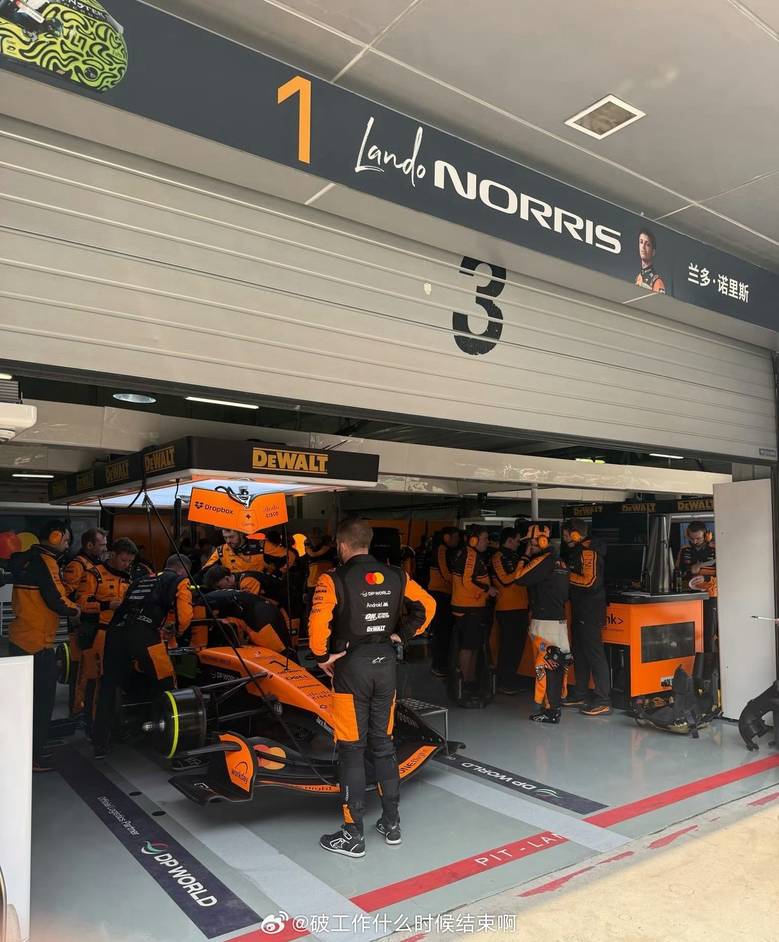 迈凯伦双车退赛📍『2026 F1中国大奖赛』正赛🏎️迈凯伦车手皮亚斯特里、诺