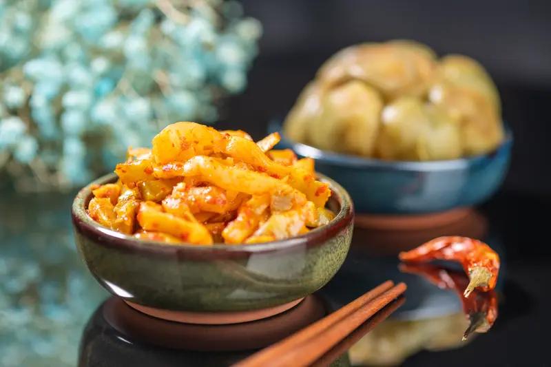 国民饭搭子的咸菜快吃不起了！一包80g从8毛涨到3块8，涨幅超600% ，一斤榨