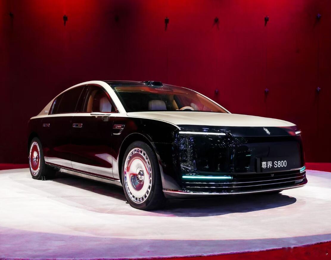 剧透了，尊界S800还会有一个Ultimate版本，我觉得就是“终极版”的意思，