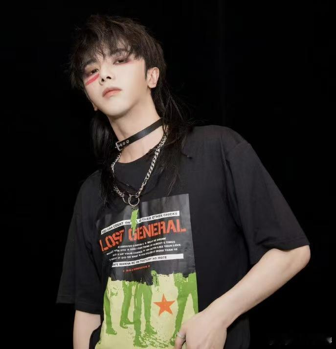 湖南卫视压轴官宣华晨宇 期待值拉满！华晨宇加盟湖南卫视元宵喜乐会，月圆之夜听天籁