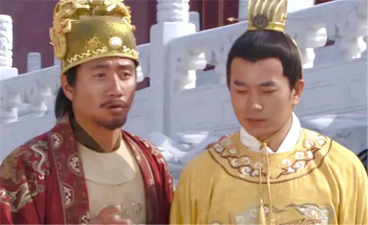 朱元璋有二十六个儿子，为什么没人敢和朱标争太子位？
 
在封建王朝，皇位争夺向来