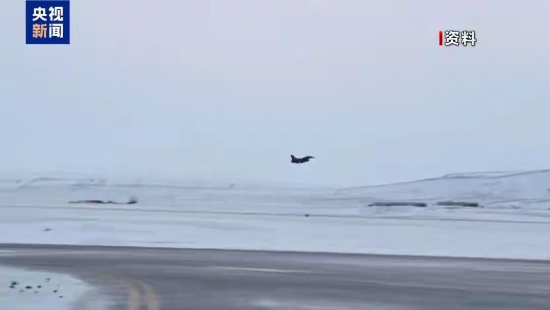 拿钱“购岛”
       美国“购岛”计划浮出水面，其企图向格陵兰人一次性支付