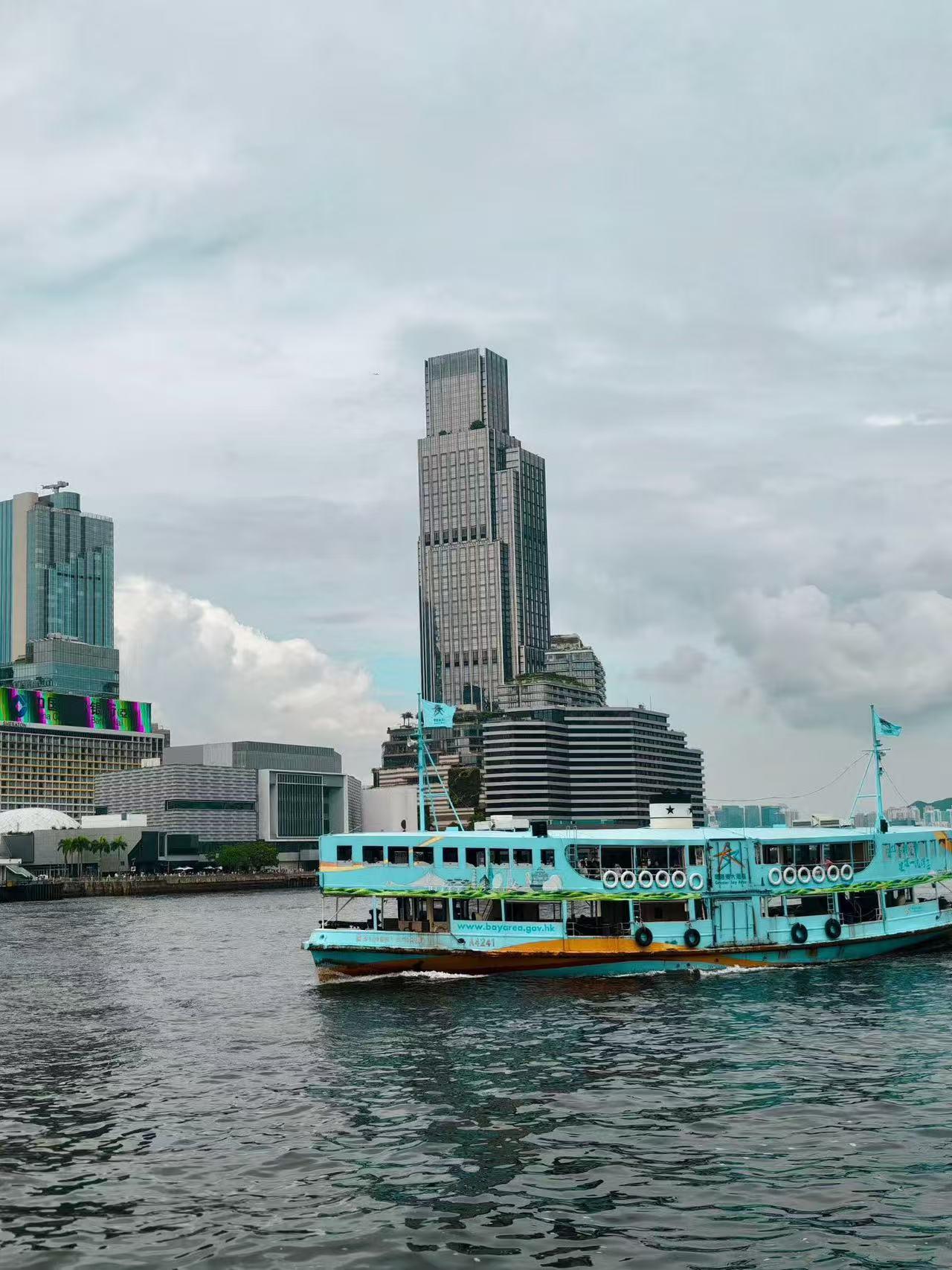 香港夏日漫游✨0元解锁绝美海景治愈夏天🌊
🌊浅水湾｜人间治愈碧海沙滩
✔️香