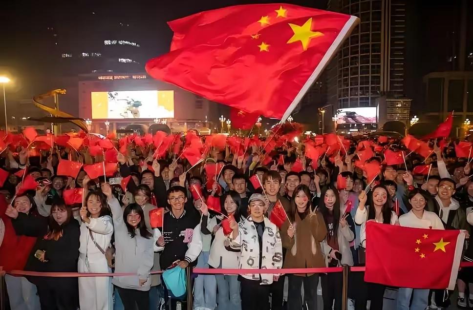 四中全会定调统一 
和平武力由你选 
评论区见真章
【最新消息！四中全会明确统一