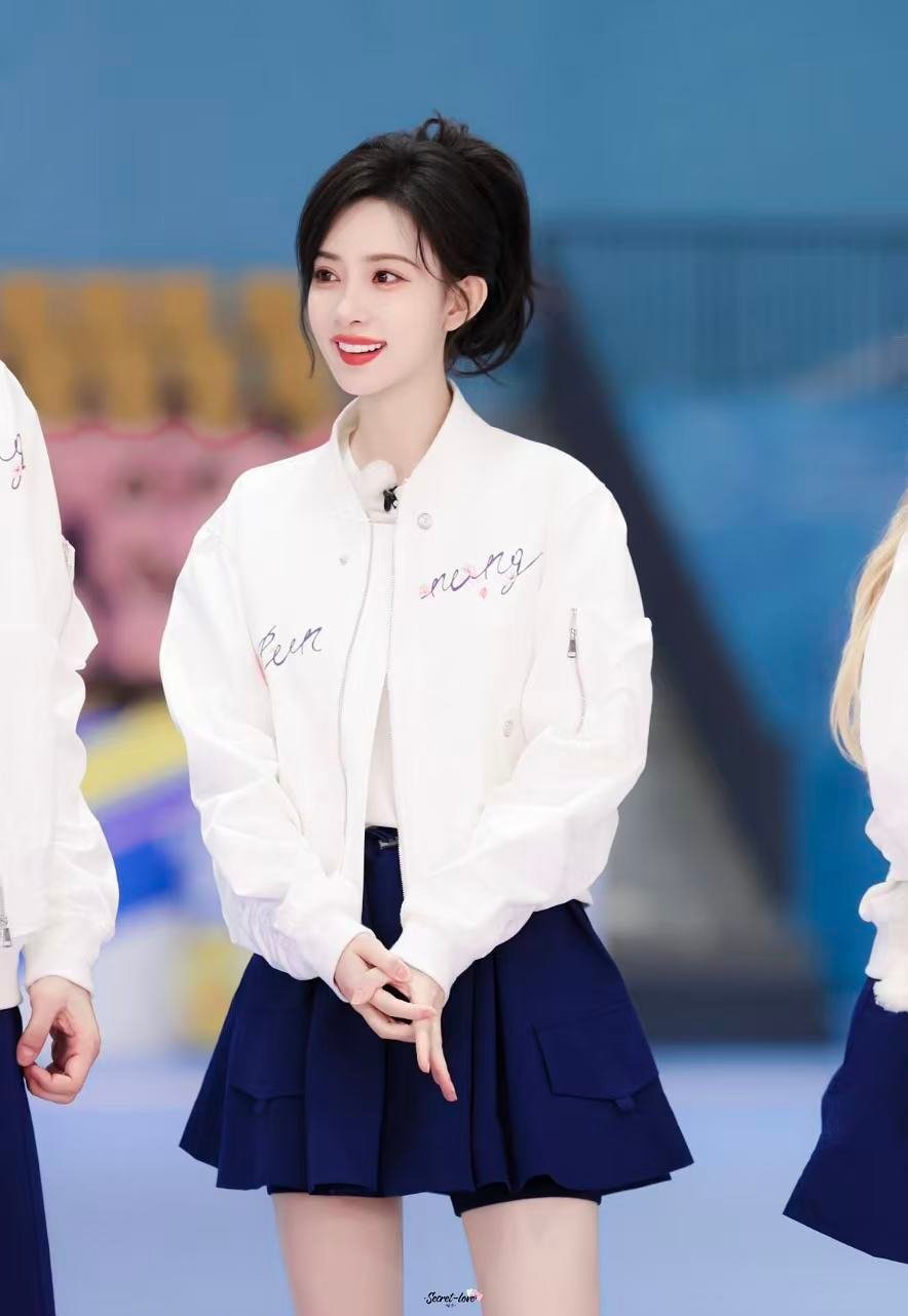 想看孟子义李昀锐演一对民国情侣奔跑吧 谍战悬疑也好，豪门恩怨也罢，只要是他俩演民