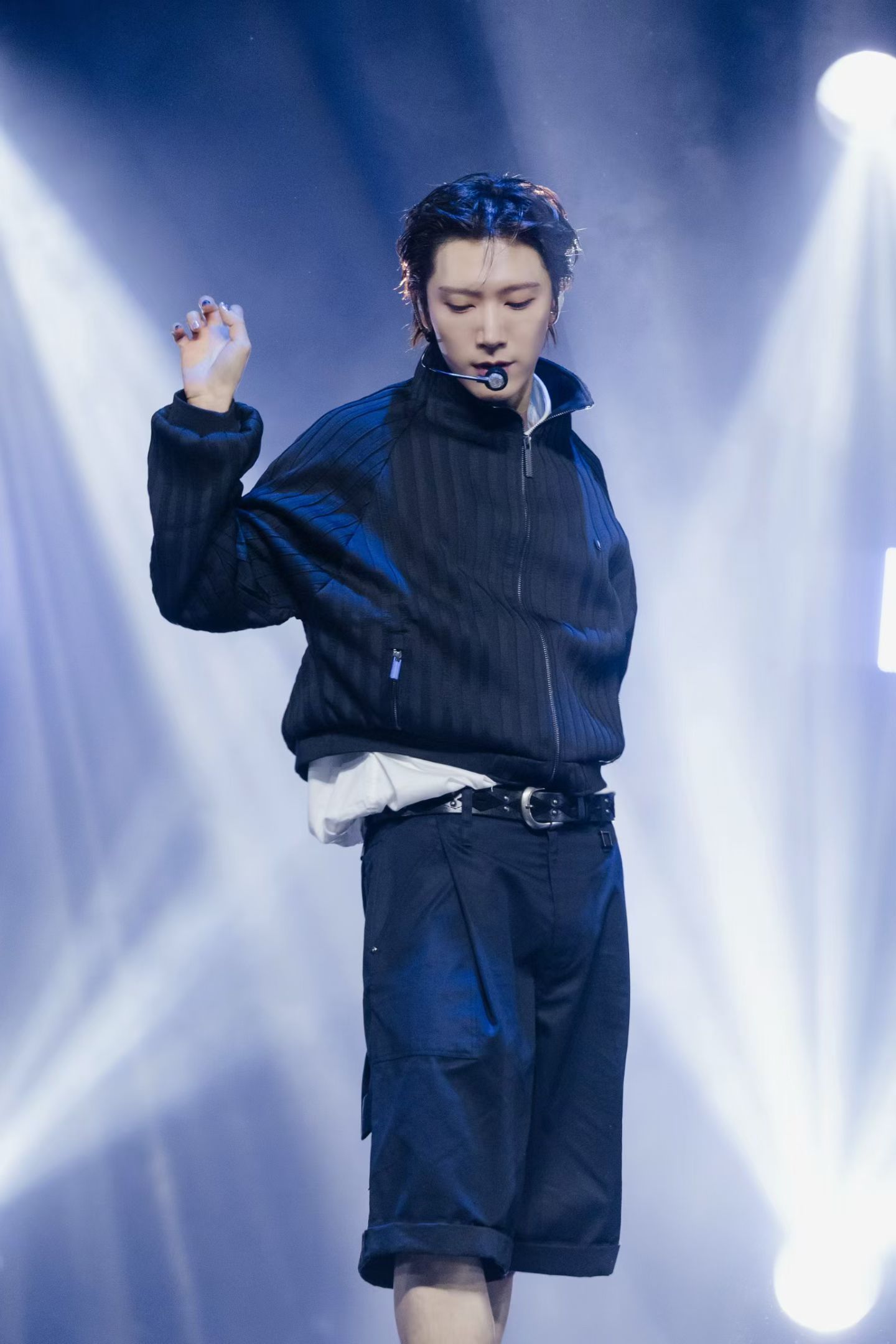 2026年9月上海。泰籍华裔艺人李永钦 TEN 携全新双单曲企划《OUTWEST