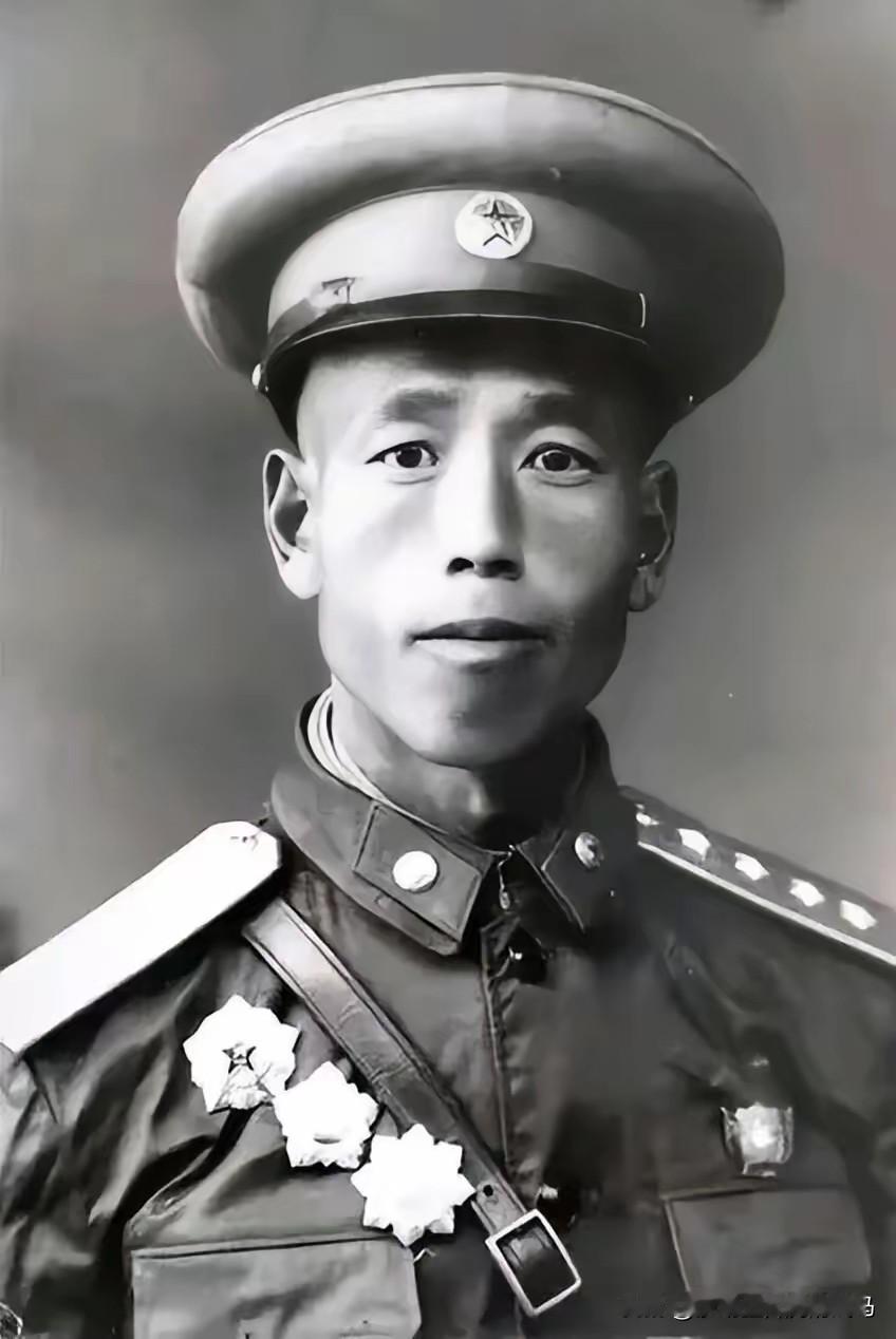 向老英雄致敬[比心][比心][赞][赞]
 
​谭德本，事迹是真实且极具传奇色彩