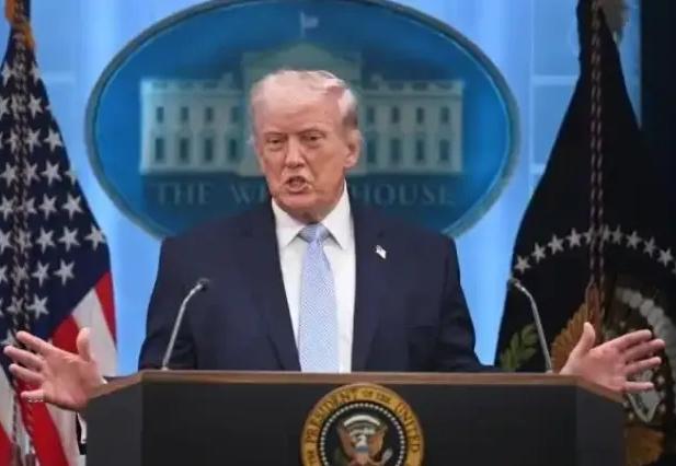 特朗普谈美伊谈判:不在乎是否达成协议，短暂停火只是缓兵之计

2026年4月，美