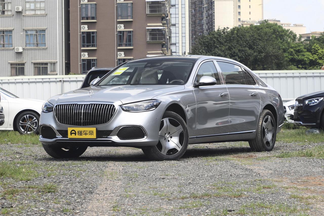 买高端二手车别想拣便宜，二手车商不赚钱是不可能的
咱今天聊聊18款三道杠之后的迈