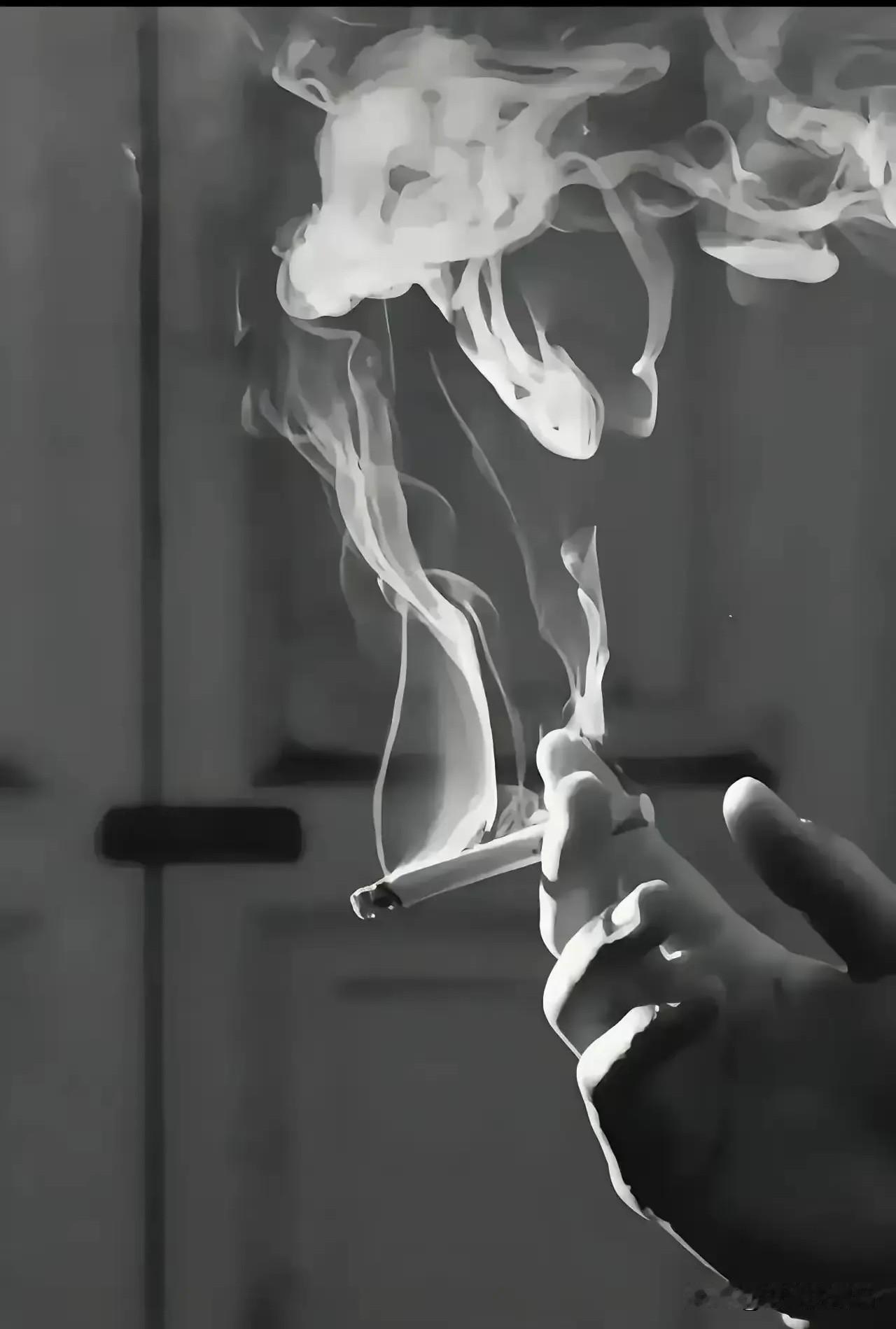 说出一个香烟名字证明你不再年轻早年工资低，我中学的老师抽“万里和红玫瑰”两种烟。