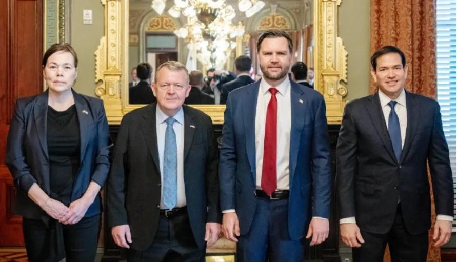 记者：若美国给每一个格陵兰人发50万美金，他们会不会投票脱离丹麦成为美国人？
丹