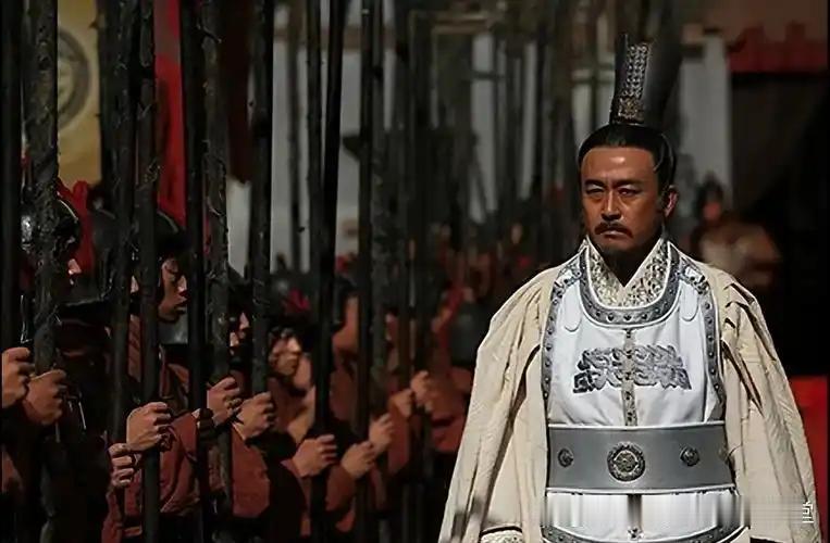 苻坚统一北方拥兵百万，为何在淝水之战中败给了八万晋军？

公元 383 年，前秦