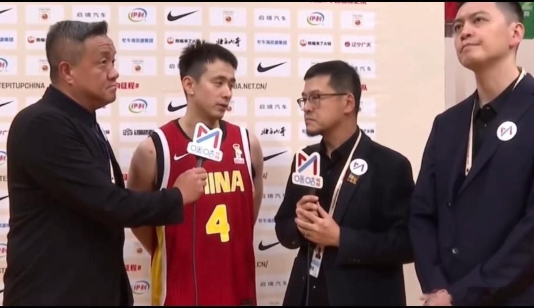 继伟赛后接受采访总结输球症结：防不住对手，进攻就很难打开。杨鸣寄语全队：放下舆论