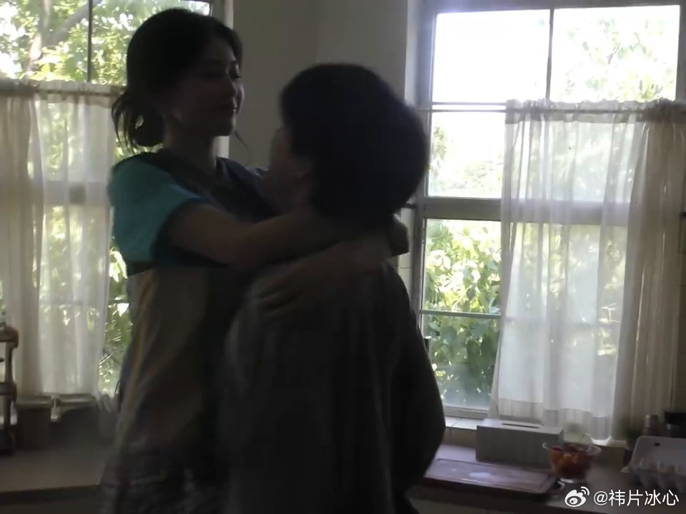 白鹿周翊然cp感白鹿透明爱人mv男主周翊然白鹿透明爱人mv男主周翊然也行 