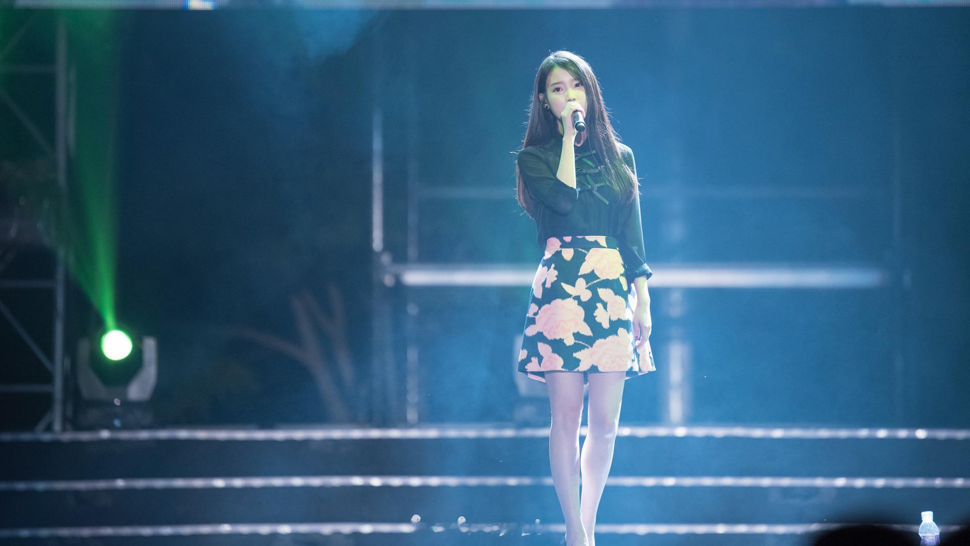 十一年前的今天150815 国民和谐大祝祭的知恩iu演唱会iu
