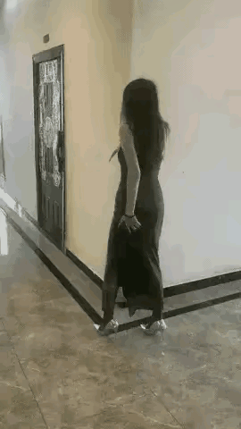 这这这，是她太柔弱，还是他太不懂得怜香惜玉？
遇到不懂怜香惜玉的，真会让人忍不住