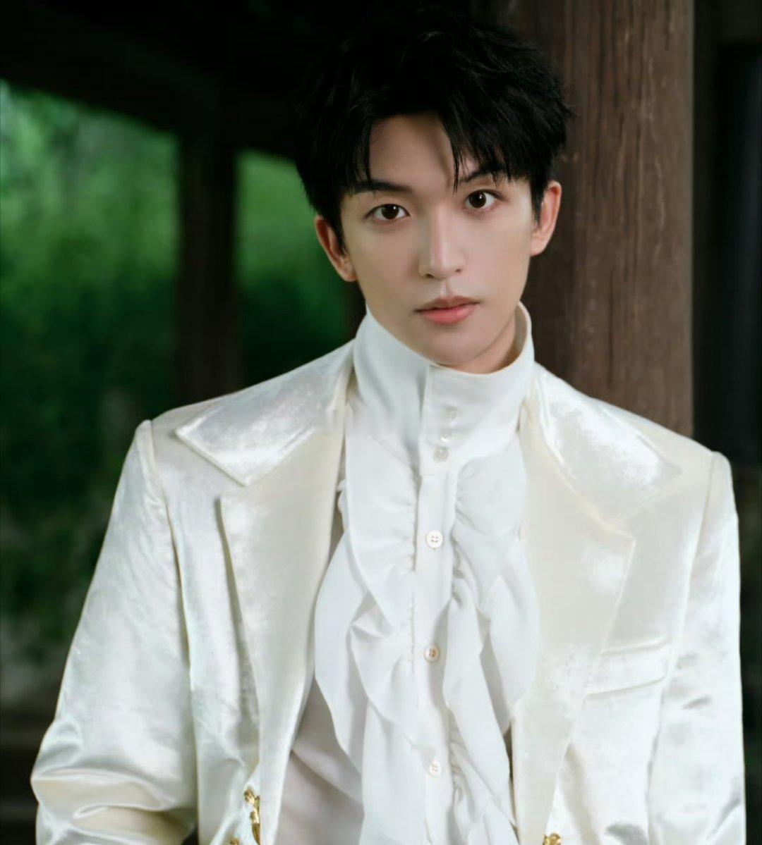 黄子弘凡加盟天籁与少年天籁与少年定档首播0704少年召集人黄子弘凡报到✨青春声线