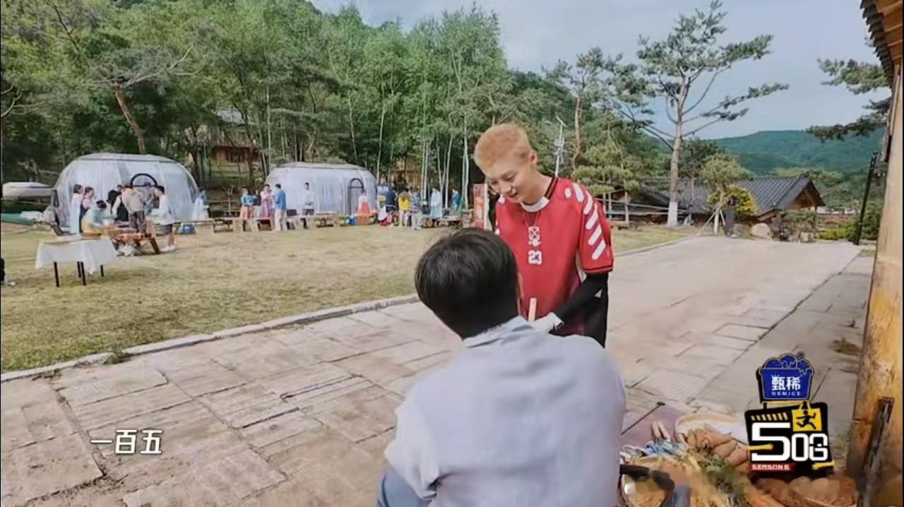 鹿晗你真敢开口要鹿晗式报价 鹿晗自己报价，开口就是2000，人家说150他秒同意