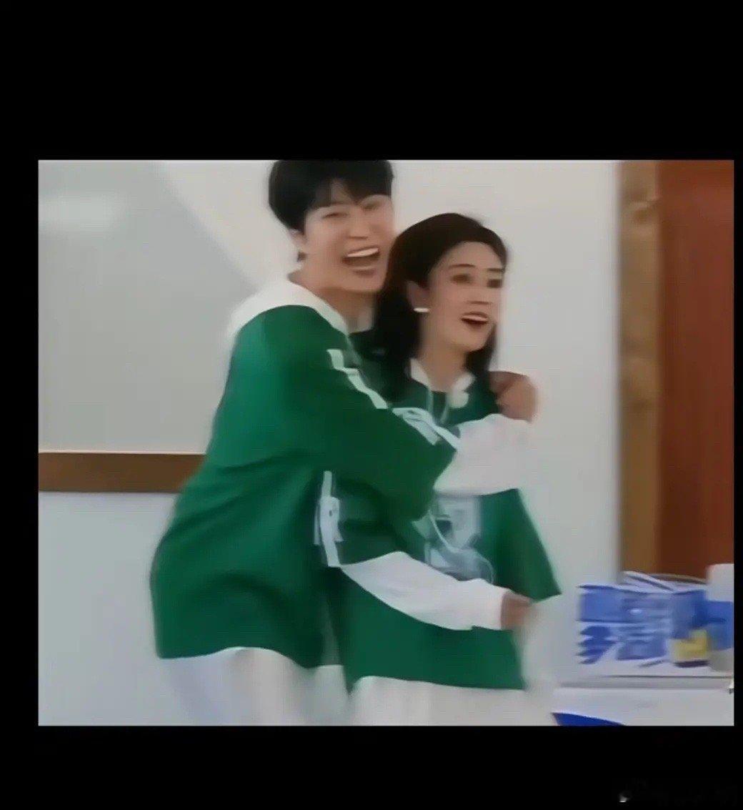 范丞丞和白鹿是在炒CP吗？ ​​​