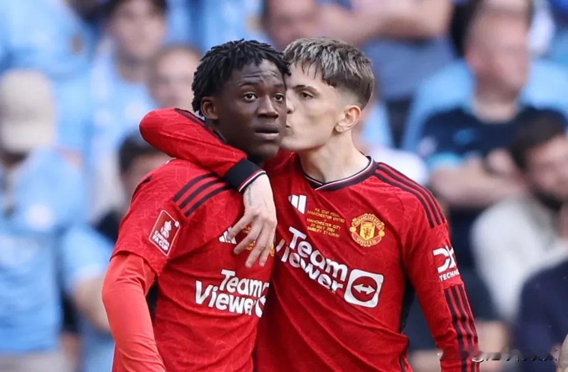 这就是球星！
在曼联复仇曼城时隔八年重夺足总杯的比赛中，队内19岁小将梅努在第3