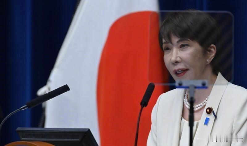 高市早苗“终战日”参拜悬念：首相将“自行判断”，历史修正主义再成焦点

2026