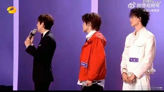 让那英质疑的这组你投给谁声鸣远扬夏哲轩的原创里满是滚烫的赤子心，舞台感染力超强，