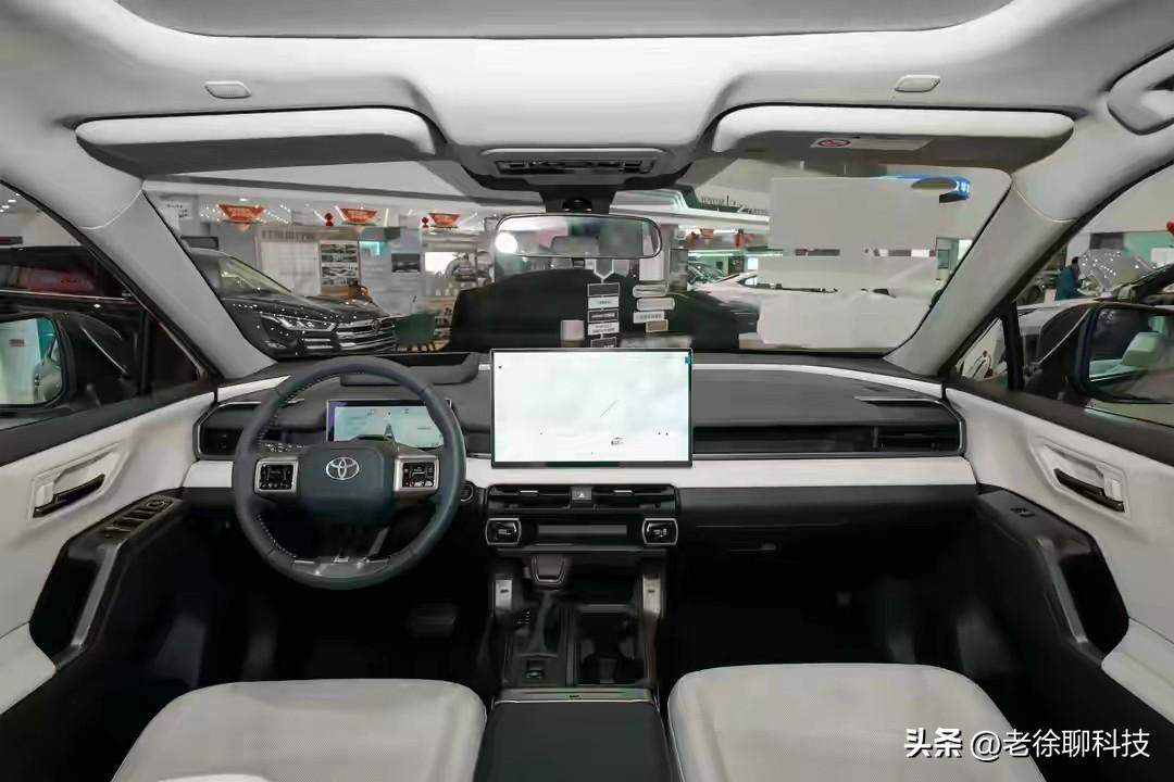 最烦合资车那套“入门即丐版”的玩法，要啥没啥，买个车跟买毛坯房似的。

威兰达这