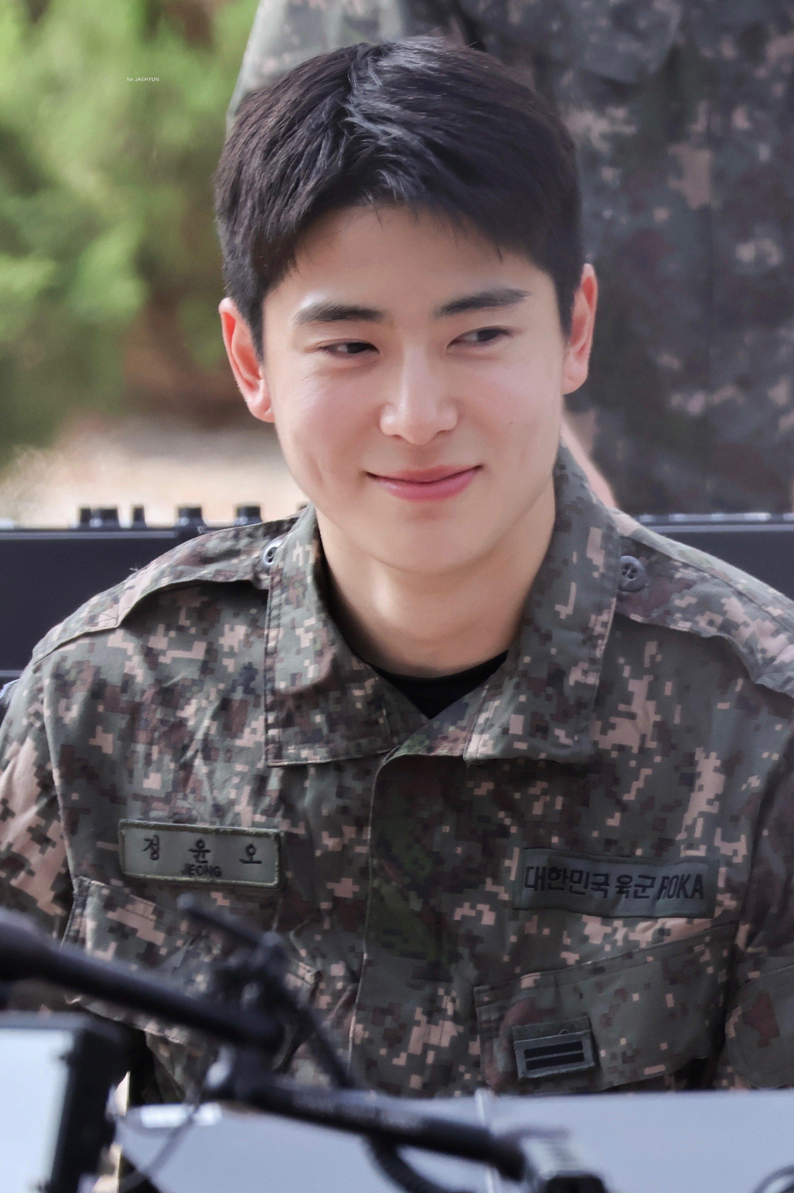 郑在玹退伍D-100 