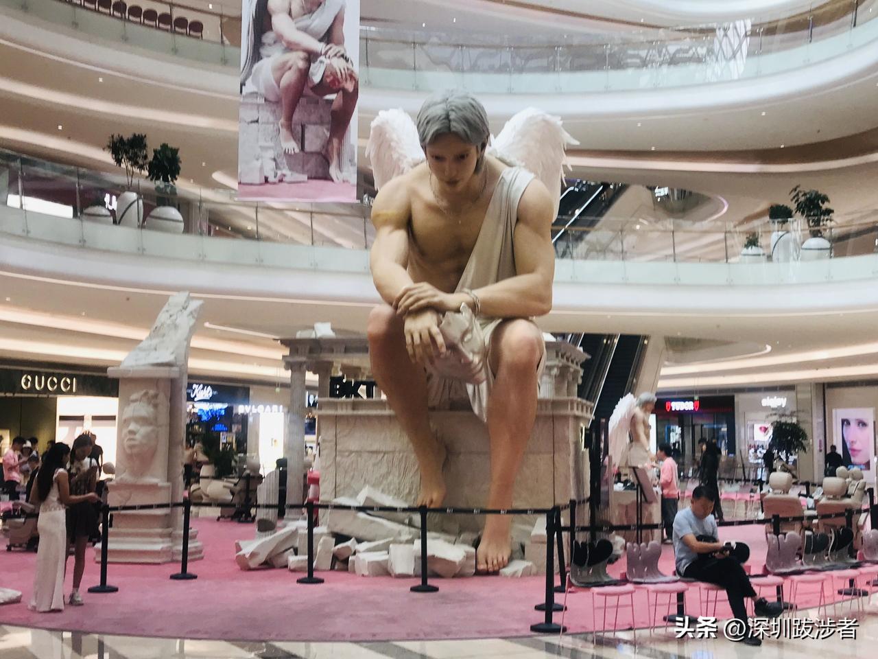 上周，一个湖南大老板的格局令人岀乎意料的高。那天是去拜访一个业内的大公司，前台小