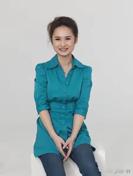 我敢断言，
陈璇的职业生涯到头了，看看她的态度就知道了。
事件发酵之后，她和相关