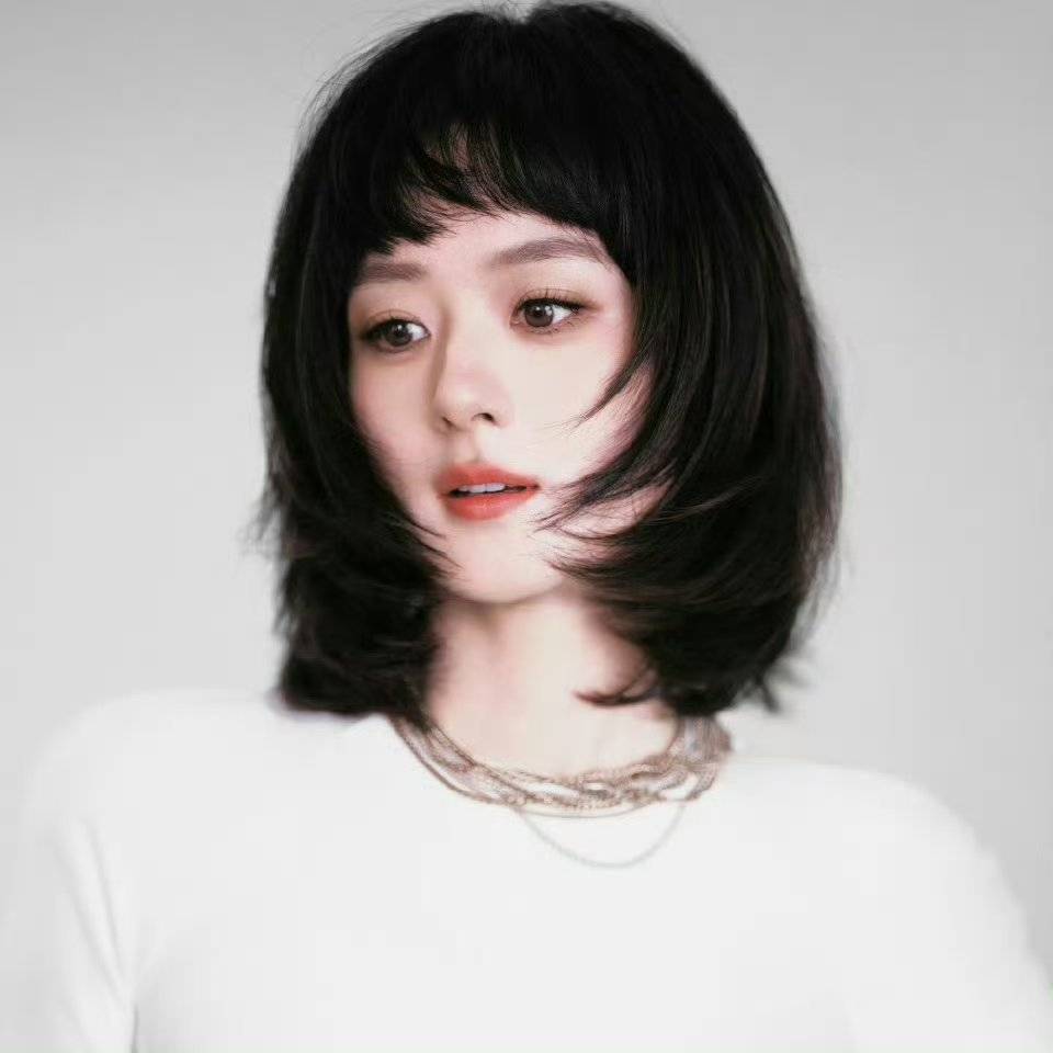 赵丽颖今日营业，百变丽丽真的好美，新发型俺也喜欢