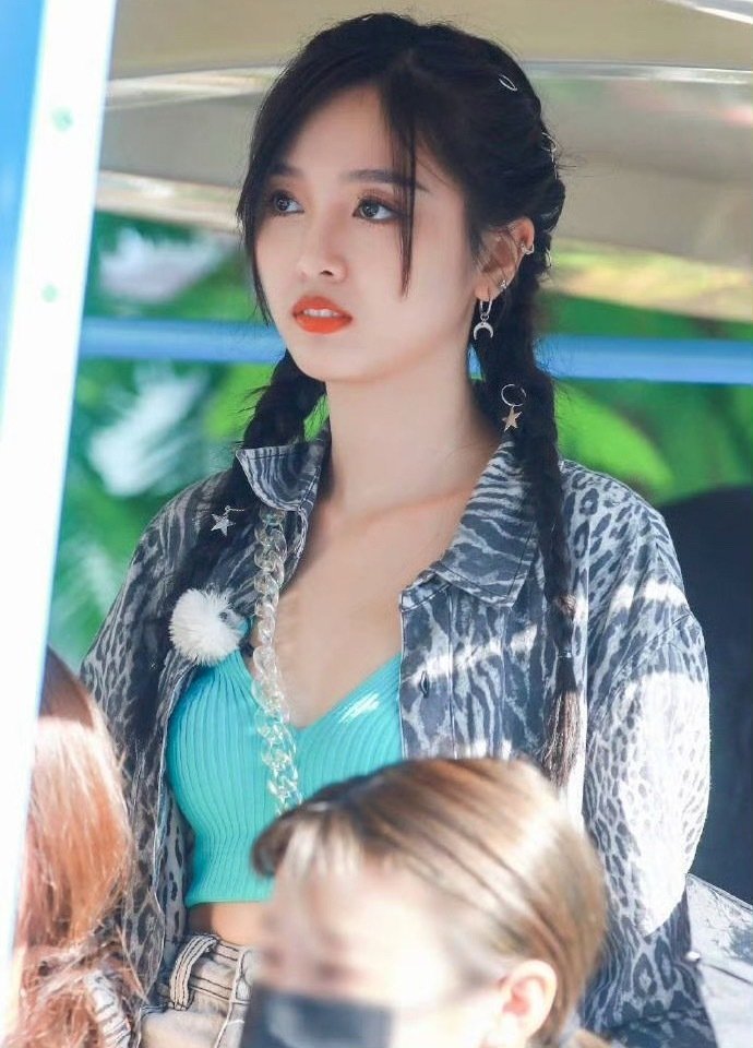 一曲起舞惊艳全场，吴宣仪的信仰之跃兼具美感与力度，完美展现扎实的舞蹈功底吴宣仪跳