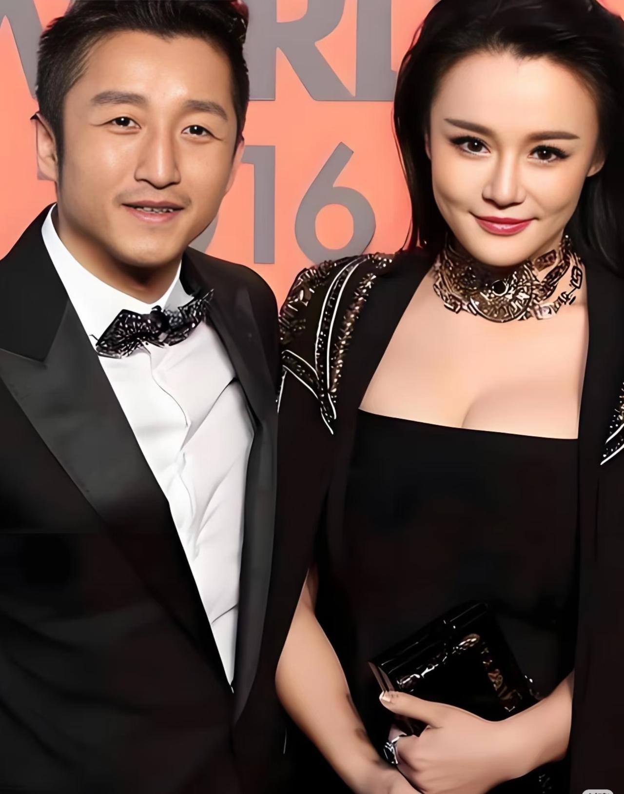 我问闺蜜，
邹市明有两亿，给你当老公要不要，
闺蜜头也不抬地回答：肯定不要！
