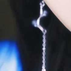 angelababy angelababy 你和快乐一样值得我去奔赴，因为有特别