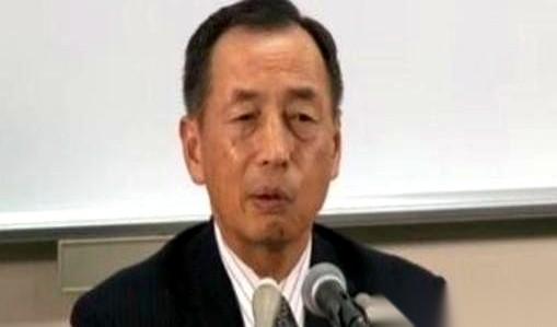 日本一个退役上将，叫田母神俊雄，最近画了一张大图，要把中国军舰，分成三路吃掉。