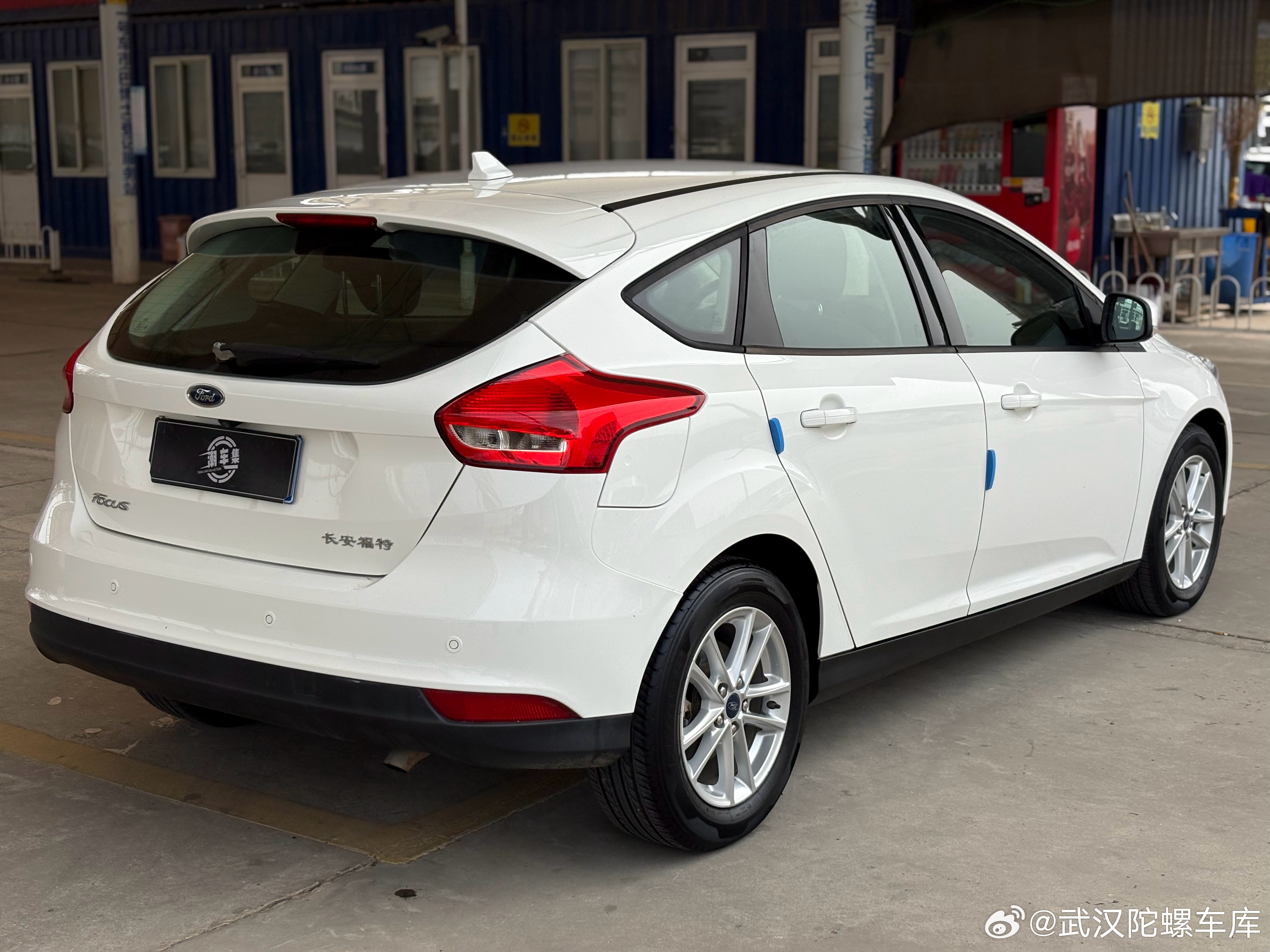 19年底 福特福克斯 1.6L自动风尚四缸5万多公里 零出险 原版原漆 非常极品