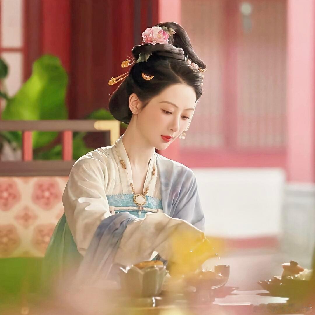杨紫 养老剧 被《国色芳华》里杨紫美晕了😍 演技先放家人们，《国色芳华》必须安