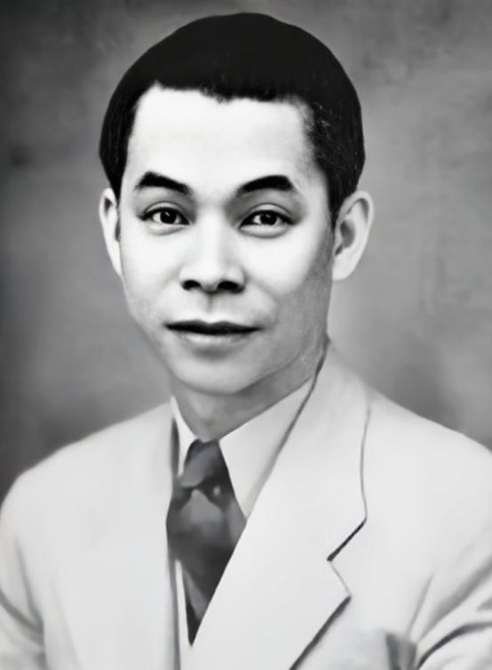 1929年，一叛徒来找柯麟看病，柯麟当即认出了叛徒，但他没露声色，不慌不忙地给叛