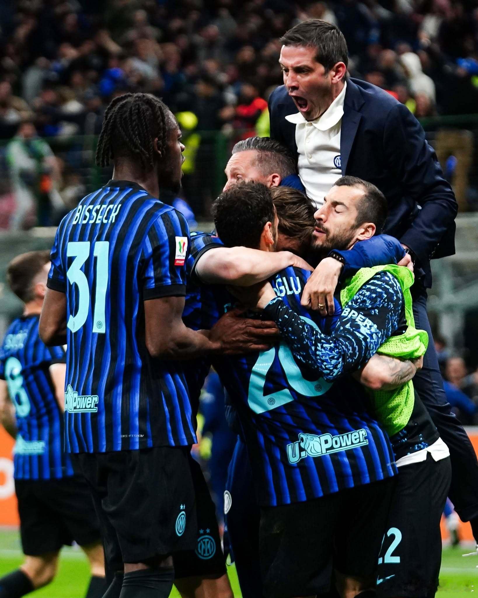 米兰体育报预测国际米兰本轮首发阵容，恩里克替代迪马尔科，苏西奇替代泽林斯基，弗拉