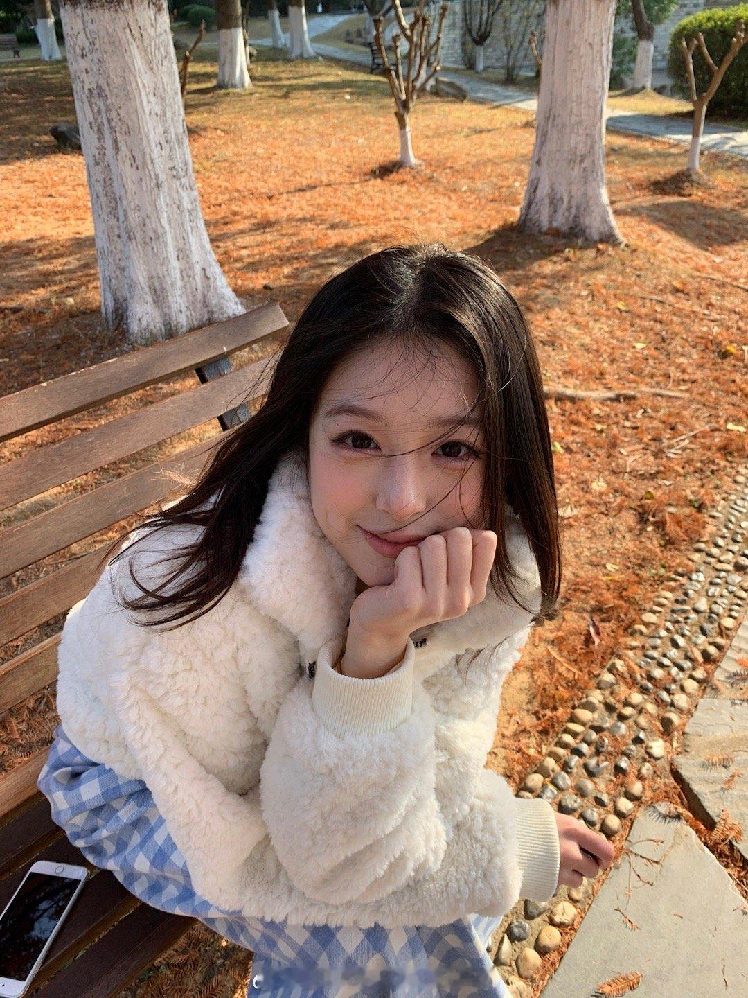 冬至快乐！(๑˃̵ᴗ˂̵)⛄️天天开心 健健康康平平安安 ！幸福快乐 冬至要说吉
