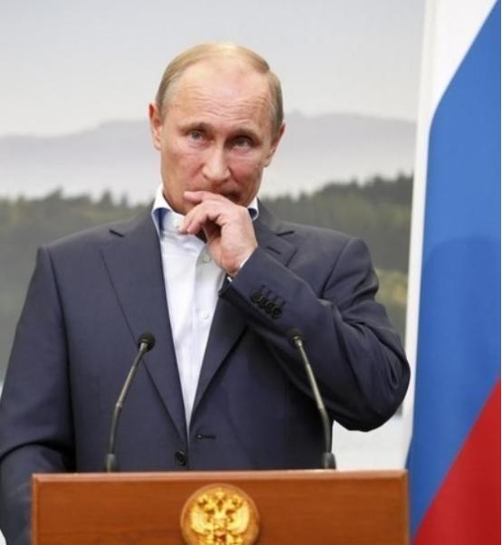 为什么说中国得防着点俄罗斯？说白了，普京今年72岁，这位掌舵俄罗斯25年的硬汉终